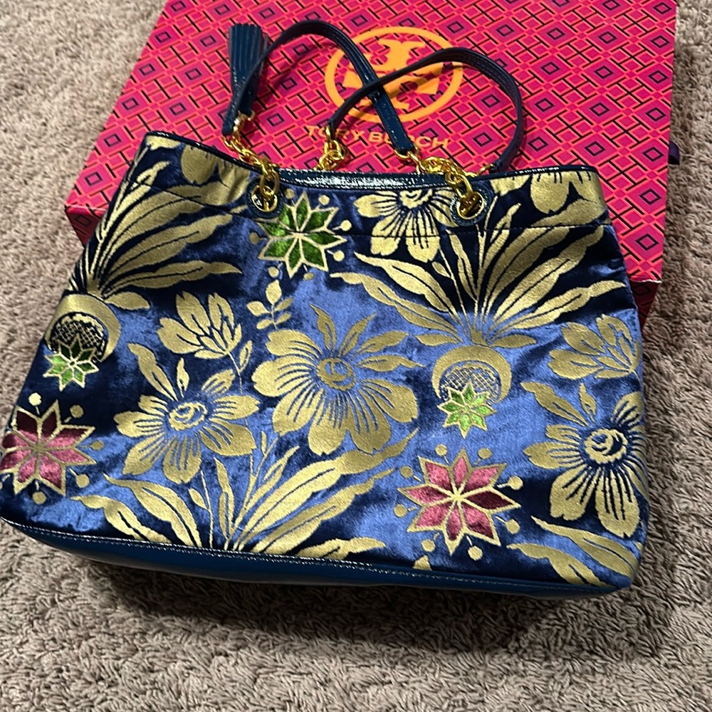 Tory Burch cosmic floral tote bag blue velvet  gold chain handles Like new tags